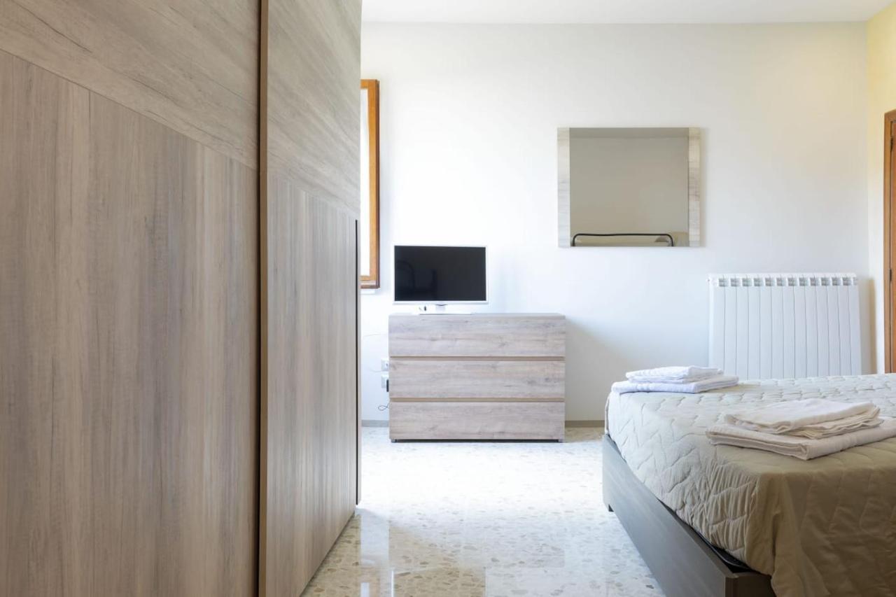 B&B Alba Sul Mare Guest House มาสซิญาโน ภายนอก รูปภาพ