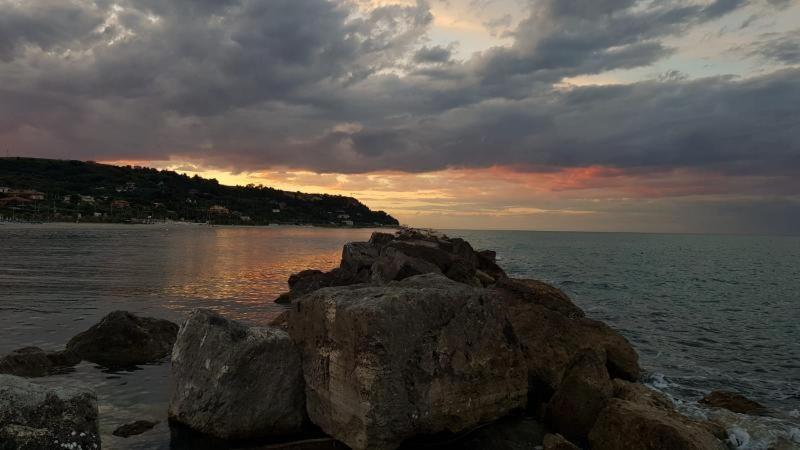 B&B Alba Sul Mare Guest House มาสซิญาโน ภายนอก รูปภาพ